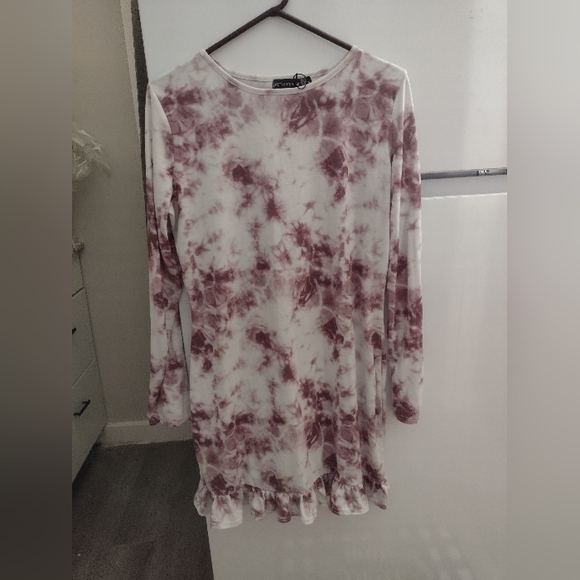 PrettyLittleThing White Bishop Sleeve Crew Neck Sweater - Picture 1 of 14